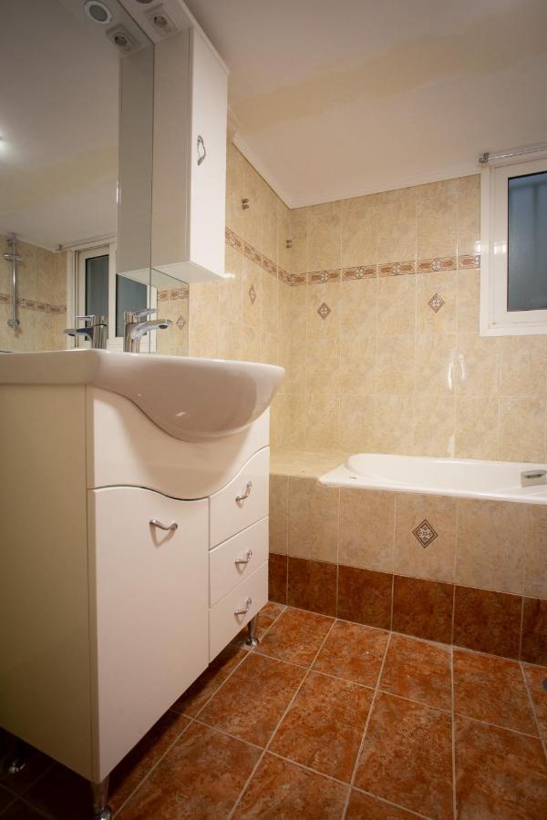 Efis Apartment Down Town Perfect Location Nafpaktos Exterior foto
